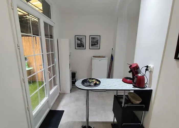 La Pause Bleue Apartment *